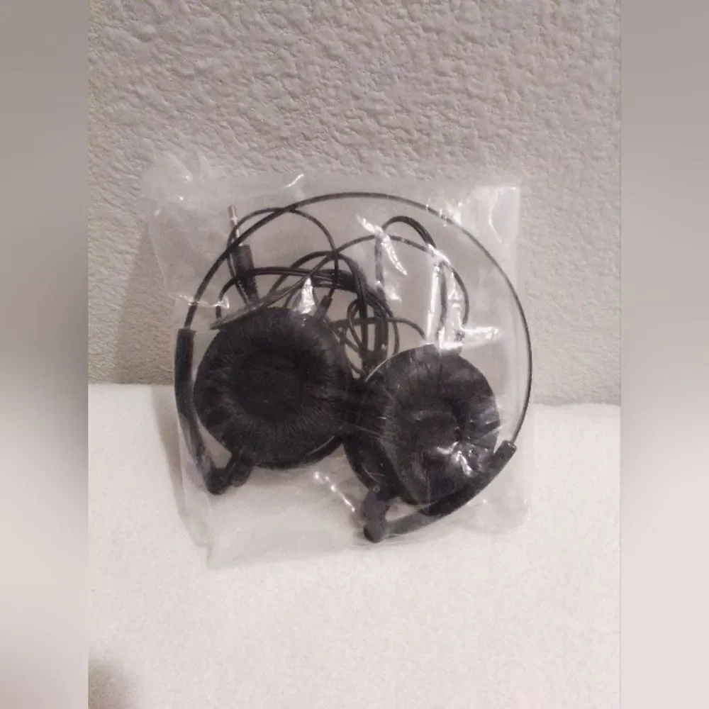 Sleek Silver & Black Foldable Wired Headphones - New”